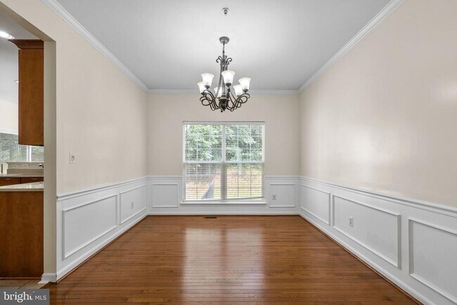 Building Photo - 8913 Tonbridge Terrace