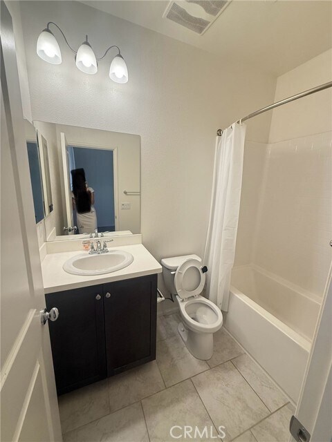 Building Photo - 7400 Solstice Pl