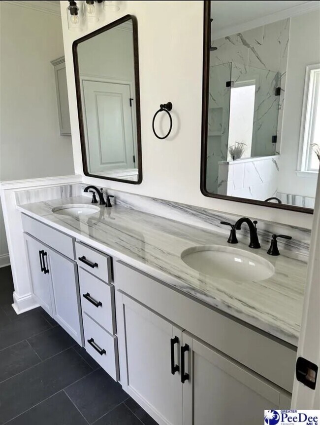 Building Photo - 4008 W Eagle St