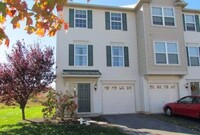 Building Photo - 3 bedroom Townhome in Amberleigh HOA