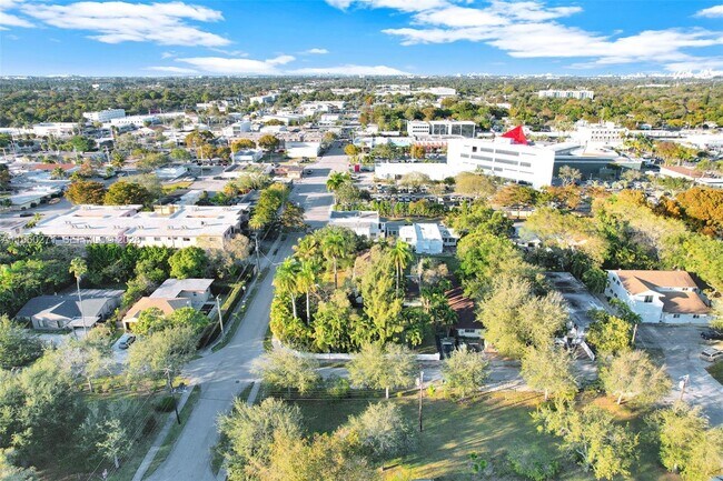 Building Photo - 12287 NE 7th Ave