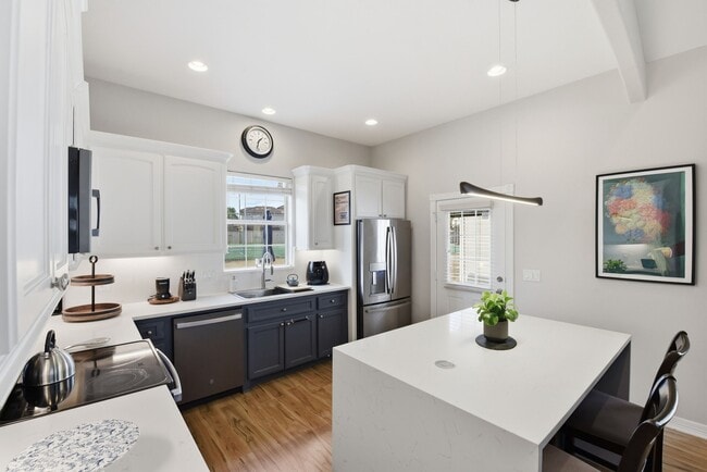 Building Photo - 43 Regency Pt