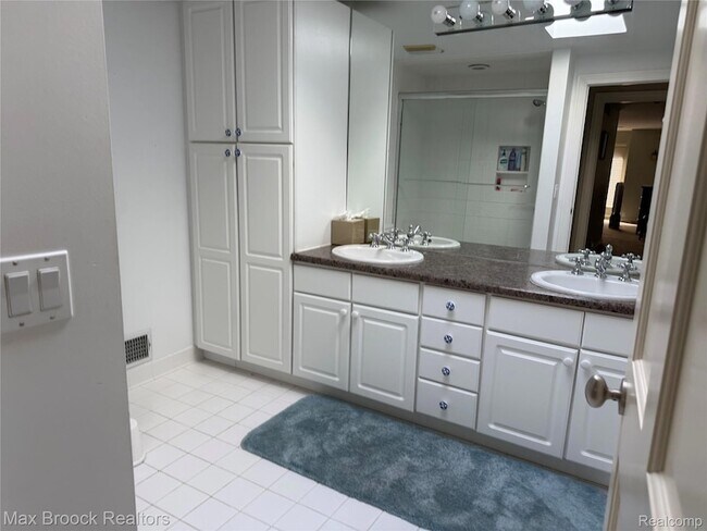 Building Photo - 3958 Winterset Ct