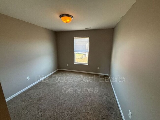 Building Photo - 106 Day Pl