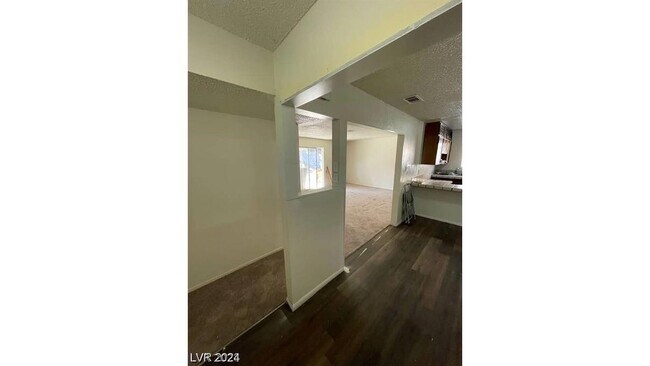Building Photo - 3955 Ventura Way