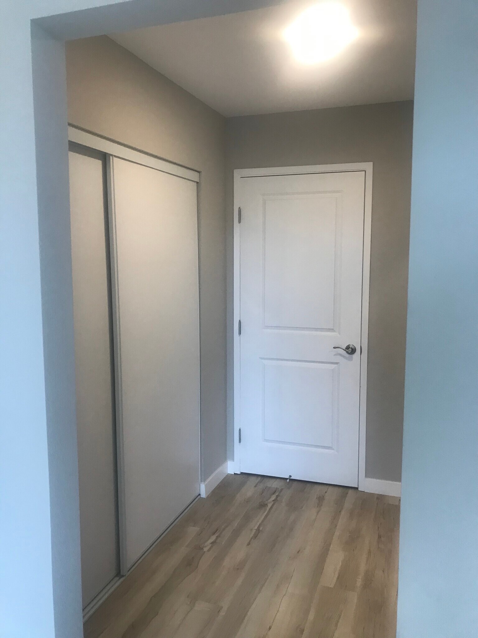 Building Photo - 7880 Laurelridge Rd