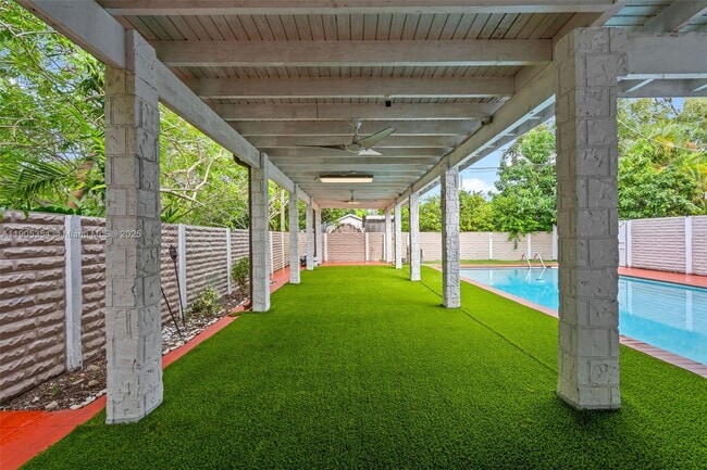 Building Photo - 1145 SW 74th Ct