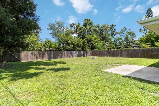 Building Photo - 3520 Aloha Dr