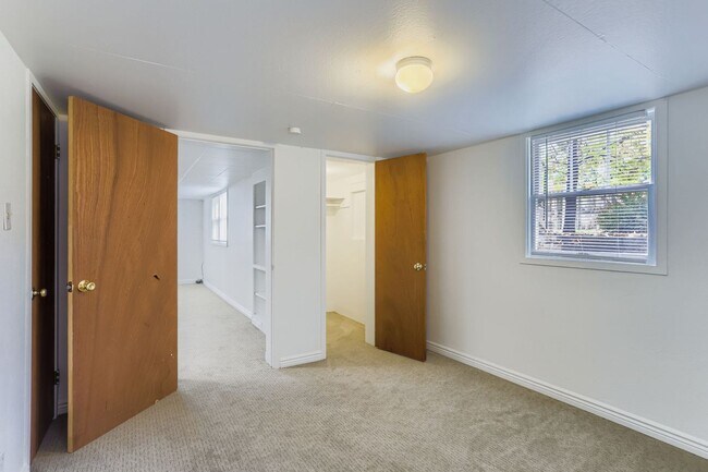 Building Photo - 3130/3132 Folsom