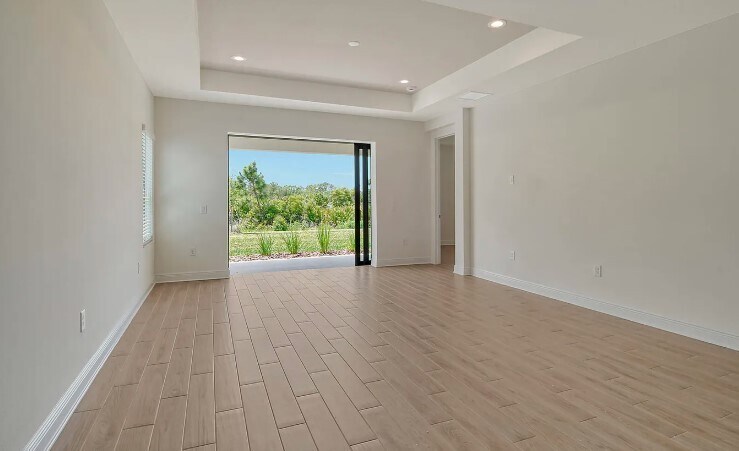 Building Photo - 480 Firebush Dr