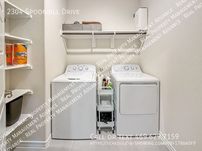 Building Photo - 2304 Spoonbill Dr