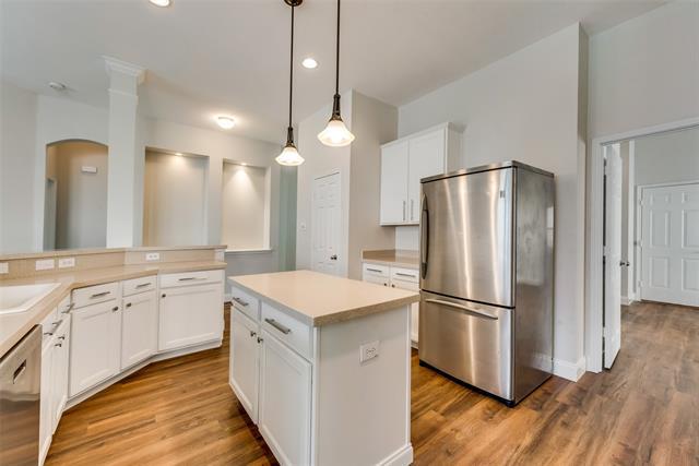 Building Photo - 10733 Vista Heights Blvd