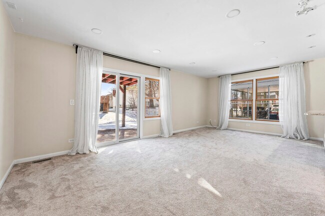 Building Photo - 9 Edgewood Rd