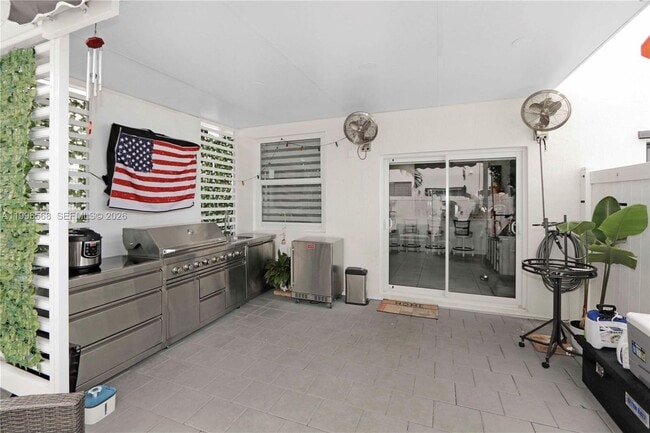 Building Photo - 10628 W 33rd Way