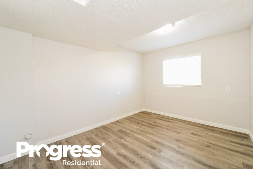 Building Photo - 2897 W 2300 N