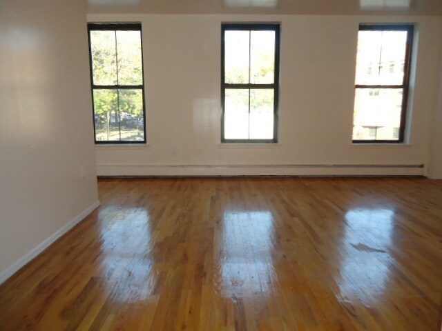 Primary Photo - 203 S Portland Ave