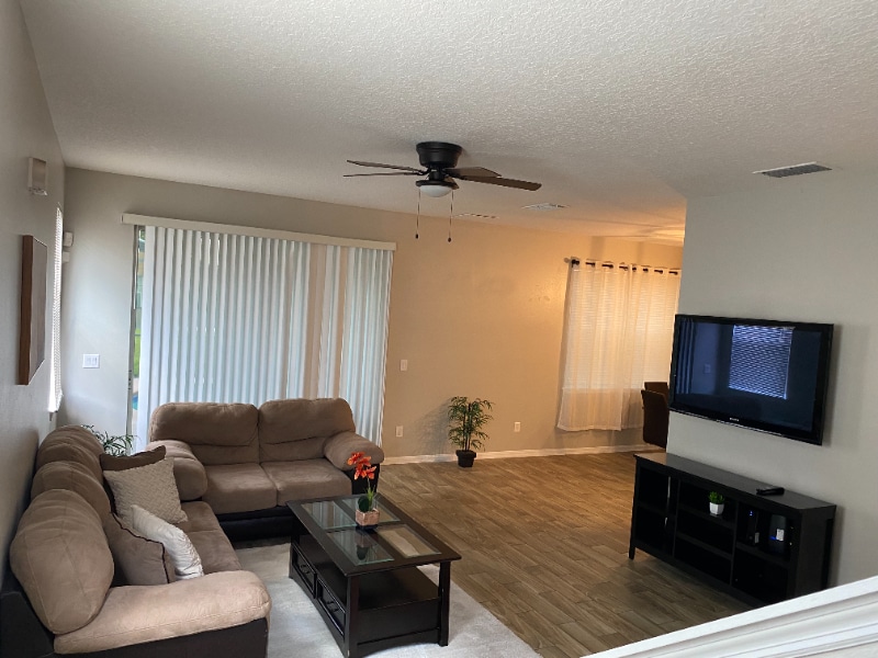 Building Photo - 1737 Royal Ridge Dr