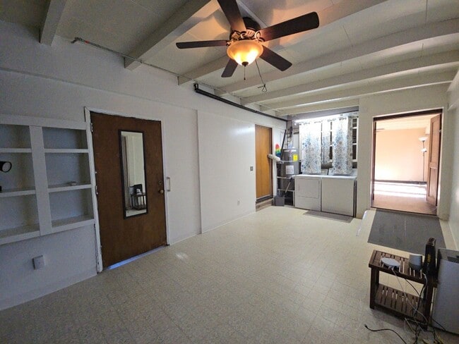 Building Photo - 4BR/2BA South Eureka Home!