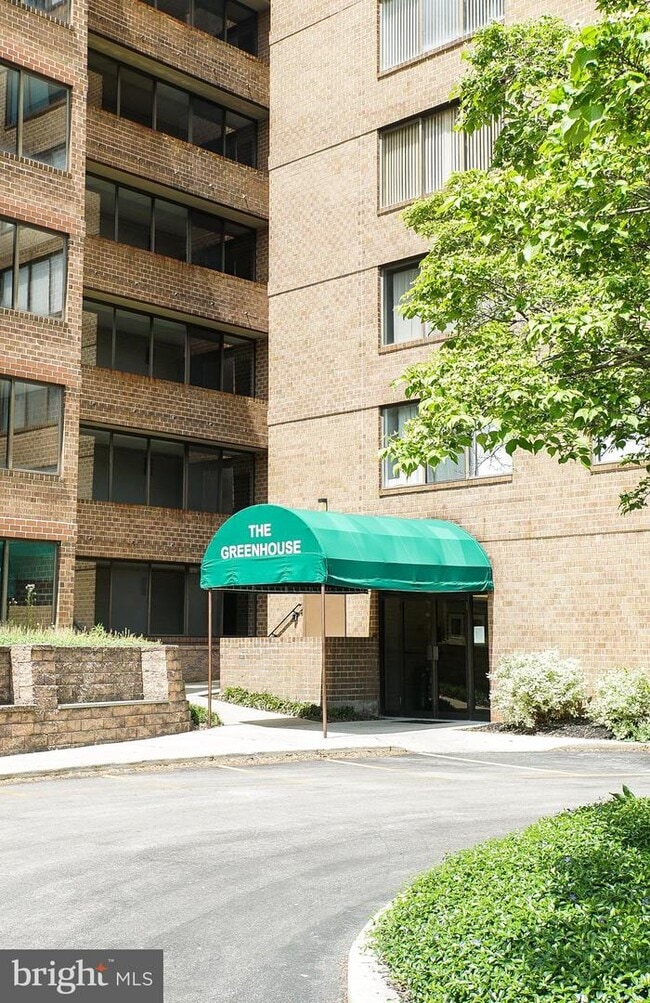 Building Photo - 19 Rock Hill Rd