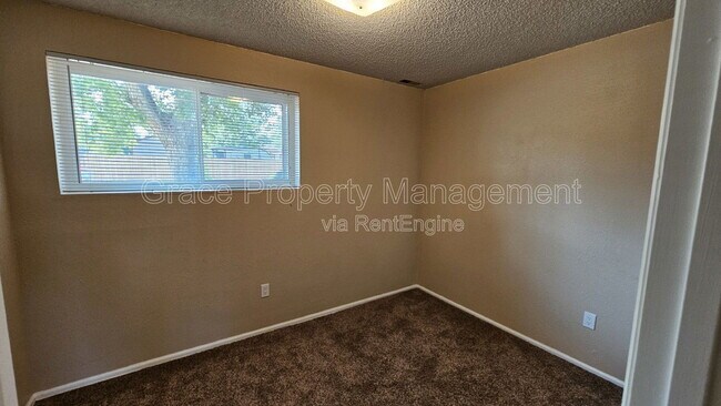 Building Photo - 3234 S Dudley St