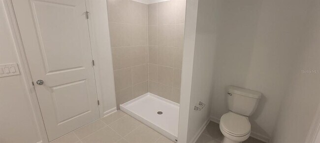 Building Photo - 3359 Alexander Dr