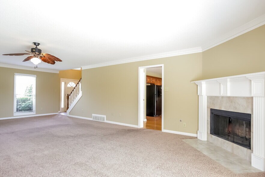 Building Photo - 300 N Ericson Rd