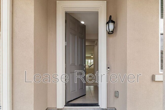 Building Photo - 2631 Clarita Dr