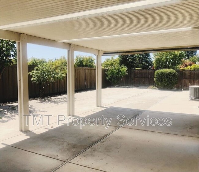 Building Photo - 2362 Dunsley Cir