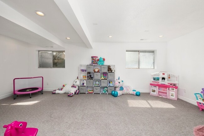 Building Photo - 4113 Cheltonham Way