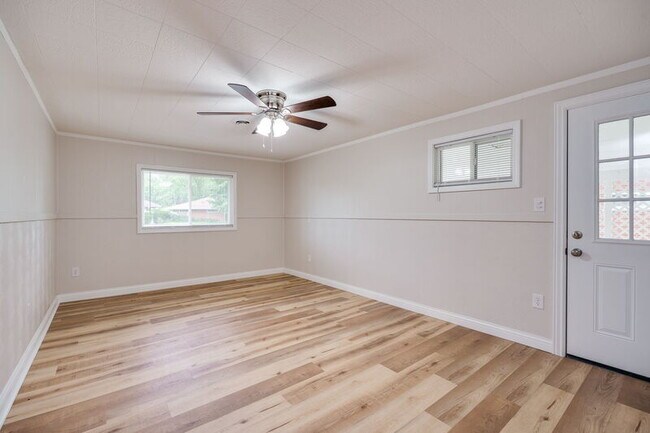 Building Photo - 5224 Mystic Dr