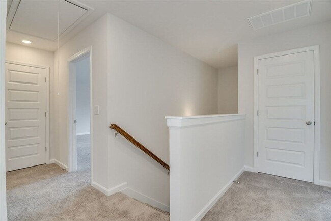 Building Photo - 5121 Huntley Trl