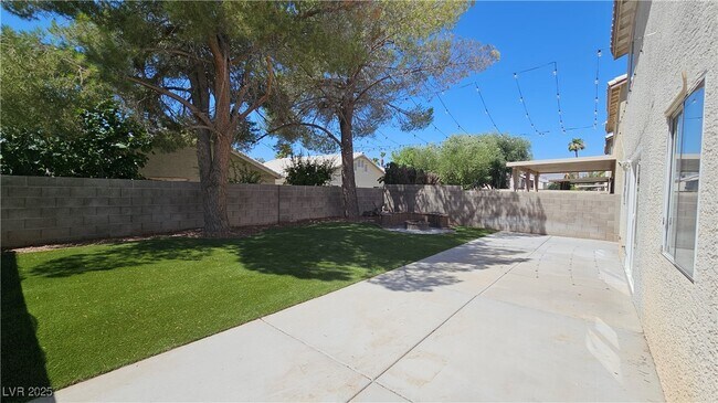 Building Photo - 7425 Jockey Ave