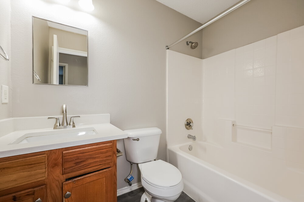 Building Photo - 8757 Garden Springs Dr