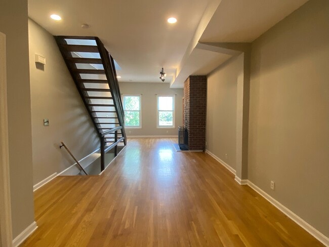 Building Photo - 637 S Carolina Ave SE