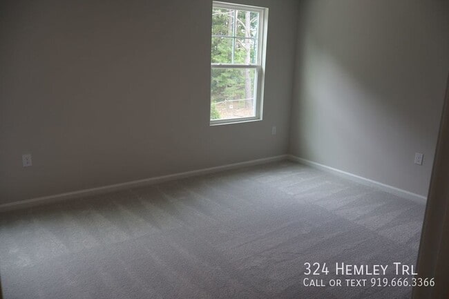 Building Photo - 324 Hemley Trl