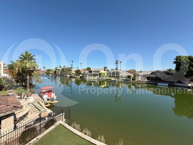Building Photo - 1523 E Treasure Cove Dr