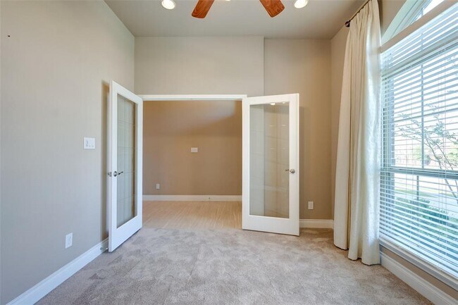 Building Photo - 23319 Tirino Shores Dr
