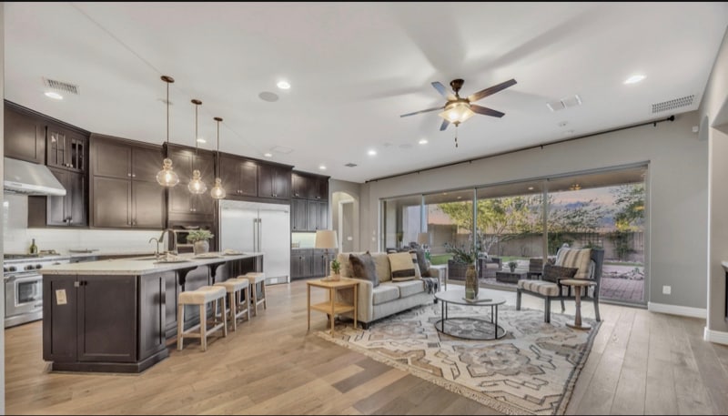 Building Photo - 4254 E Valencia Dr