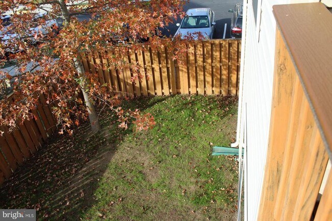 Building Photo - 22167 Napier Terrace