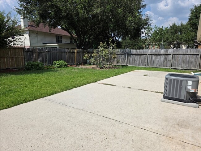 Building Photo - 16106 Darwood Ct