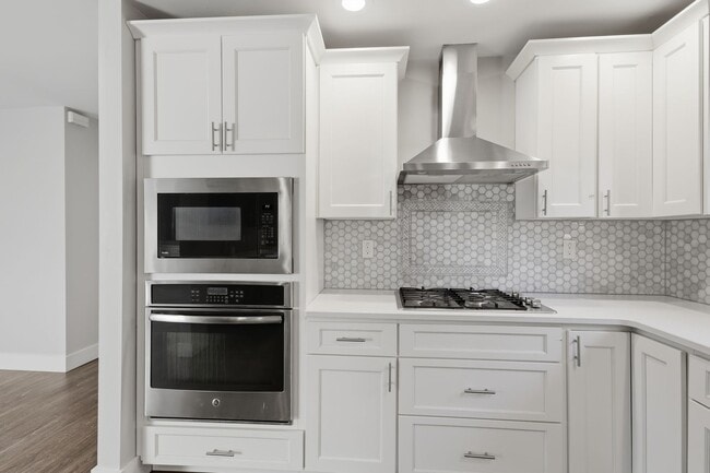 Building Photo - Large Ranch on Cul-de-sac