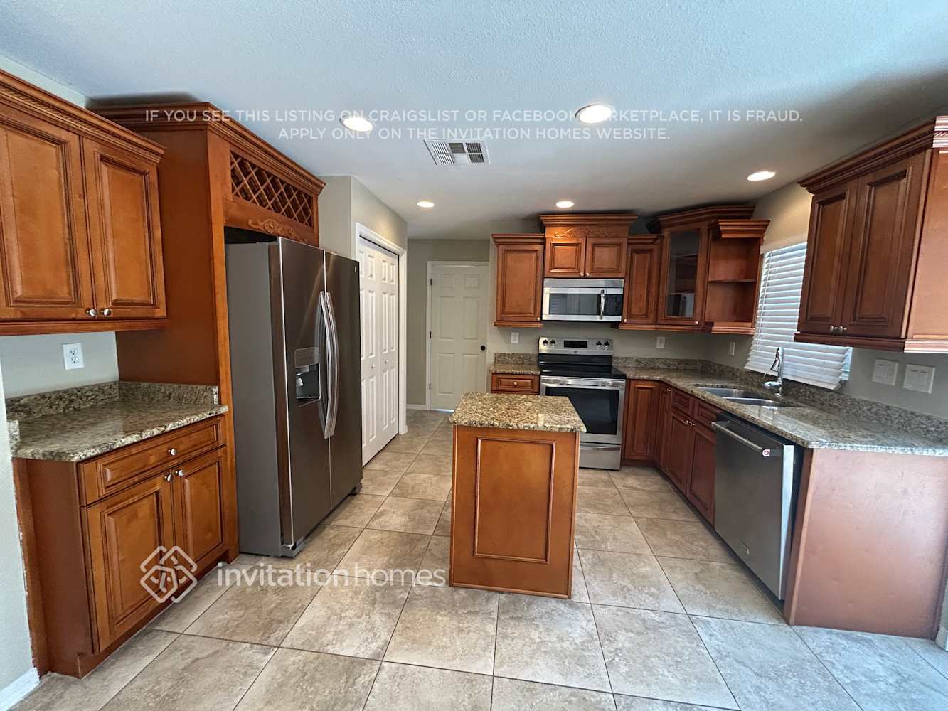 Building Photo - 2404 Needham Dr