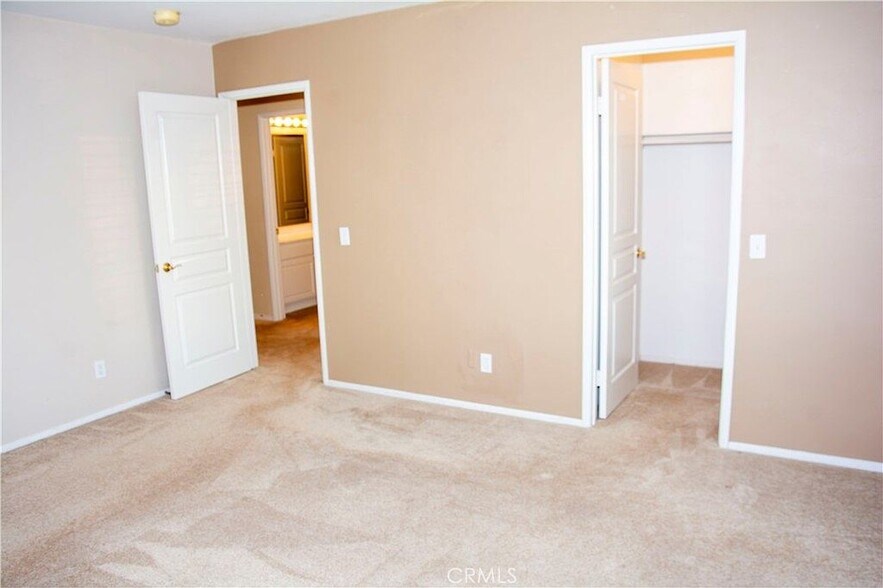 Building Photo - 30432 Vineyard Ln