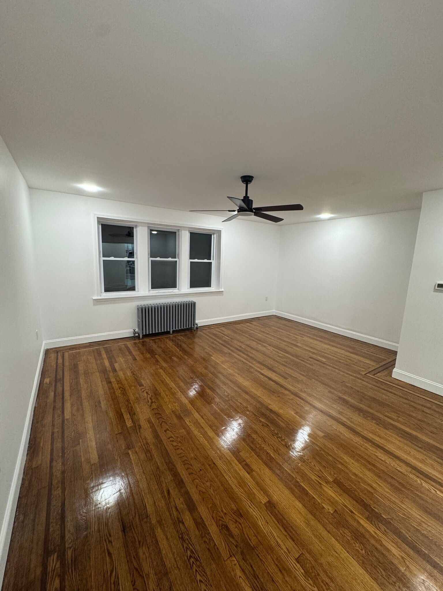 Building Photo - 5 Edgar Ter