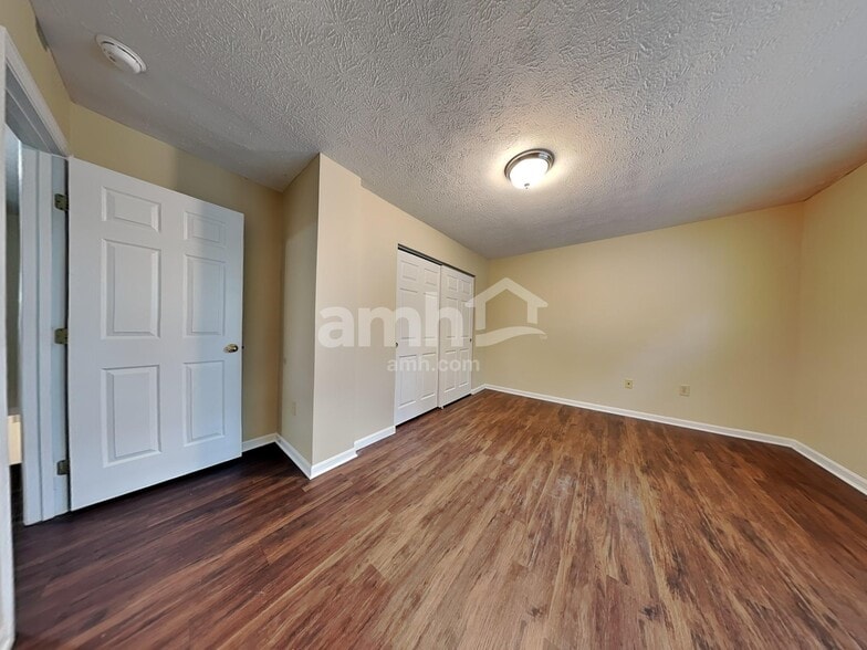 Building Photo - 748 Jewelweed Ct