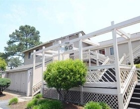 Building Photo - 3015 Old Bryan Dr