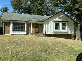 Front - 2008 Argosy Dr
