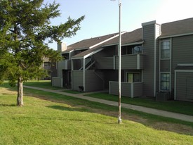 Building Photo - Harbor View Apartments