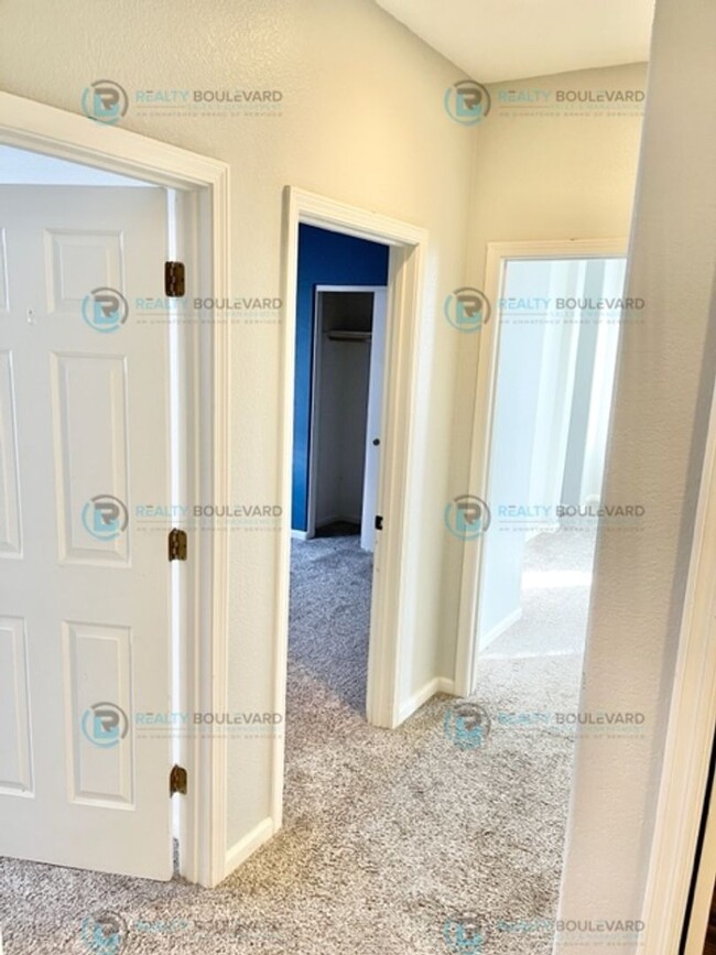 Building Photo - Charming 3-Bedroom Home in Sky Vista Villa...