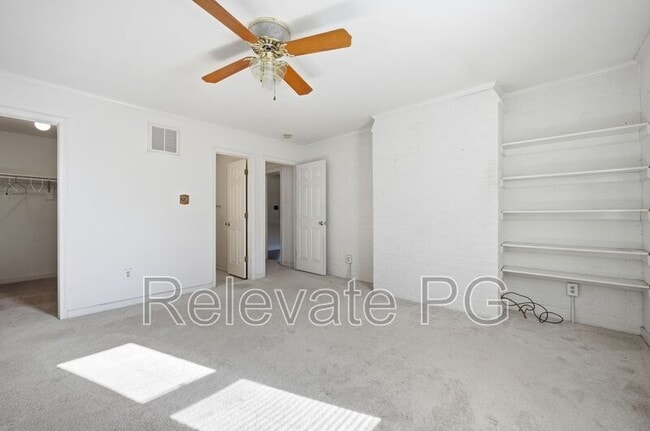 Building Photo - 9002 Michaux Ln